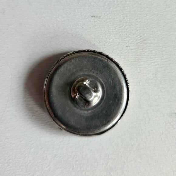 Zodiac signs vintage metal button. - Picture 3 of 3